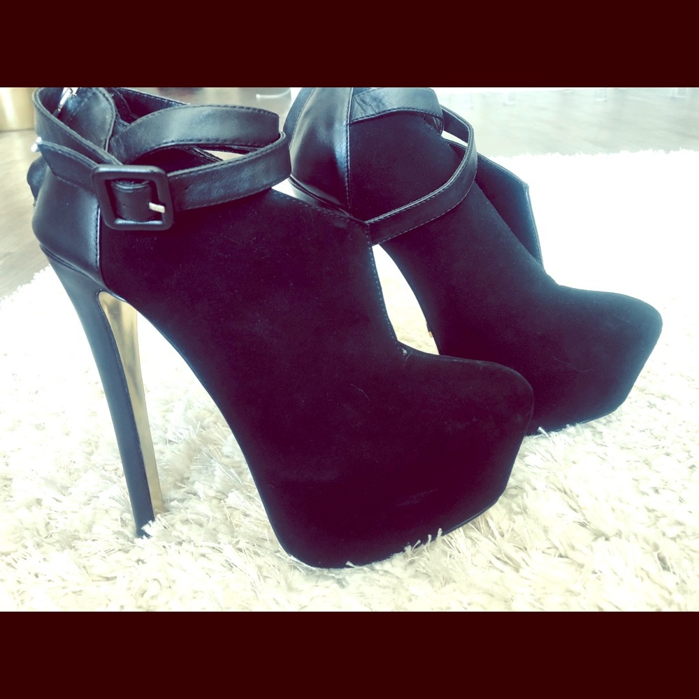 Bebe platform booties 7.5